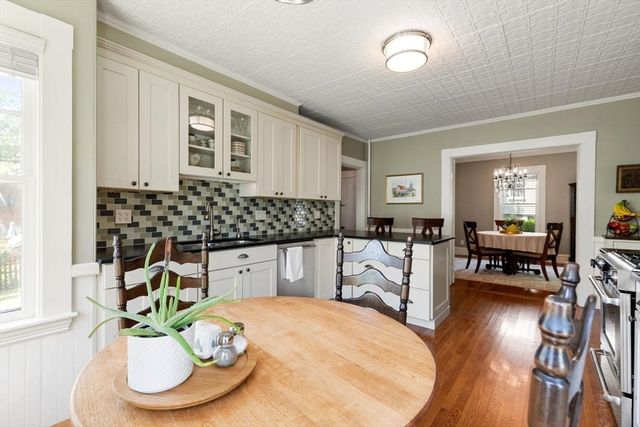 42 Lawrence St, Waltham, MA 02451