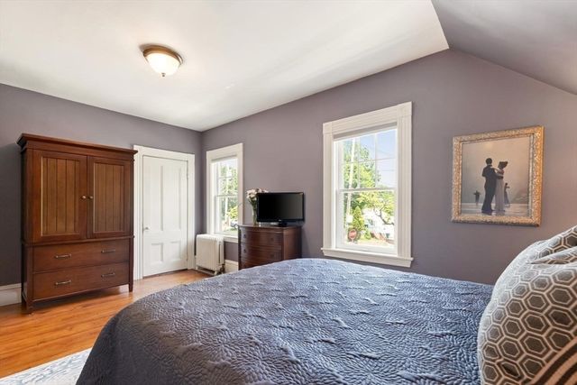 42 Lawrence St, Waltham, MA 02451