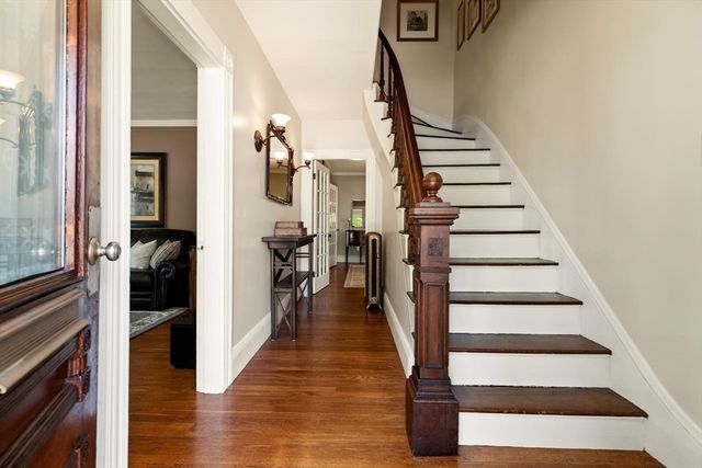 42 Lawrence St, Waltham, MA 02451