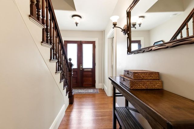 42 Lawrence St, Waltham, MA 02451