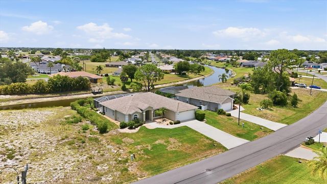 156 MARK TWAIN LANE, Rotonda West, FL 33947