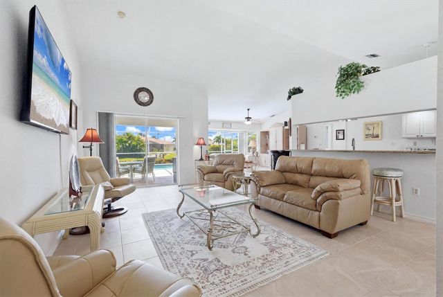 156 MARK TWAIN LANE, Rotonda West, FL 33947