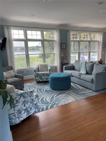 117 Camden Road, Narragansett, RI 02882