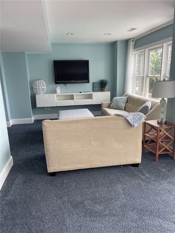 117 Camden Road, Narragansett, RI 02882