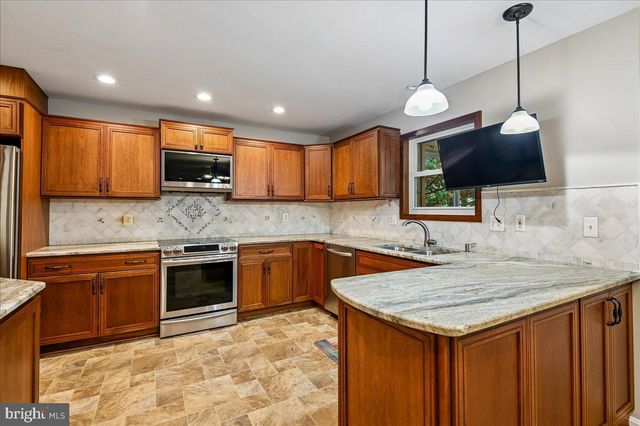 3592 FONTRON DR, Edgewater, MD 21037