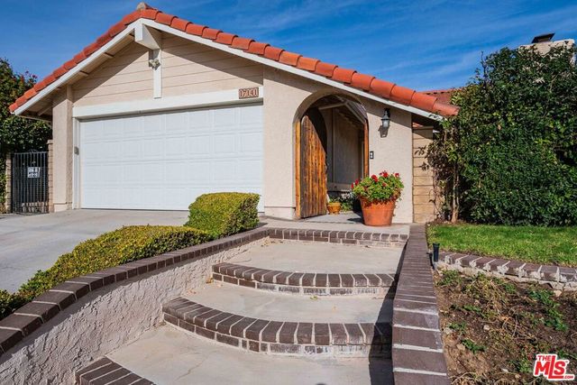 17141 Nevette Court, Canyon Country, CA 91387