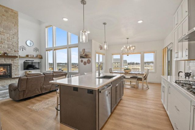 655 SUNSET, Green Bay, WI 54313