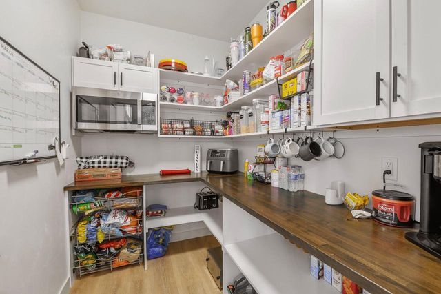 655 SUNSET, Green Bay, WI 54313