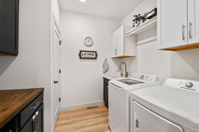 655 SUNSET, Green Bay, WI 54313