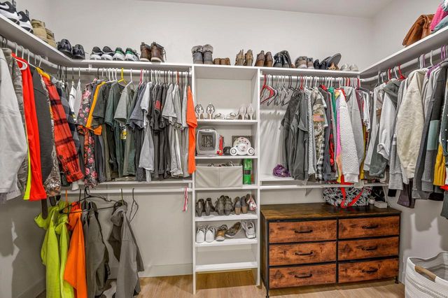 655 SUNSET, Green Bay, WI 54313