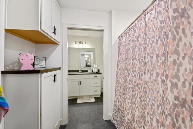 655 SUNSET, Green Bay, WI 54313