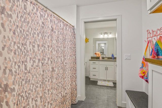 655 SUNSET, Green Bay, WI 54313