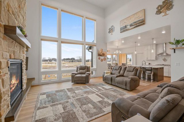 655 SUNSET, Green Bay, WI 54313