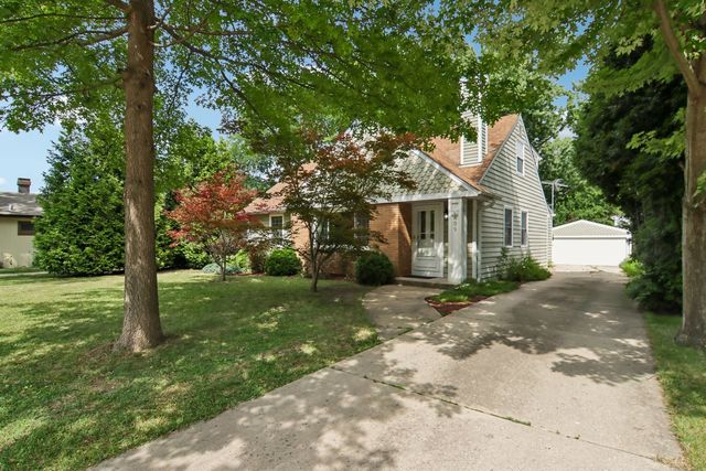 409 Hubbard Avenue, Elgin, IL 60123
