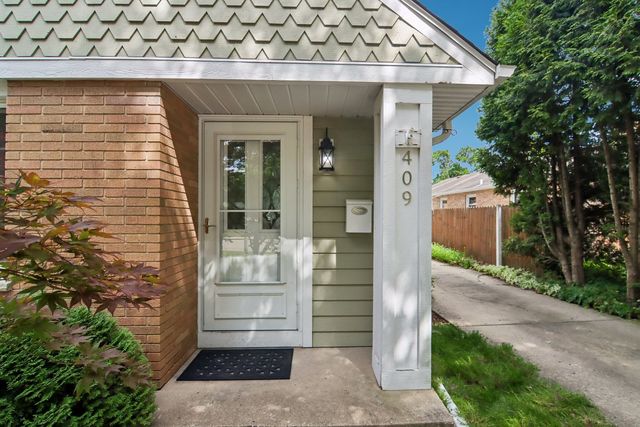 409 Hubbard Avenue, Elgin, IL 60123