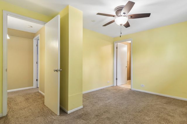 409 Hubbard Avenue, Elgin, IL 60123
