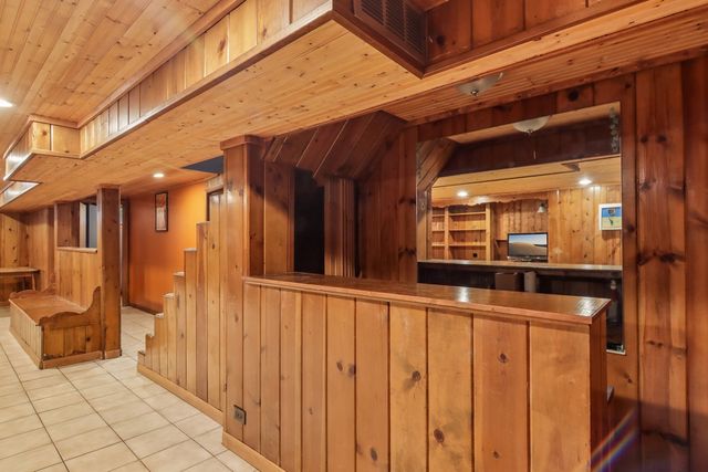 409 Hubbard Avenue, Elgin, IL 60123