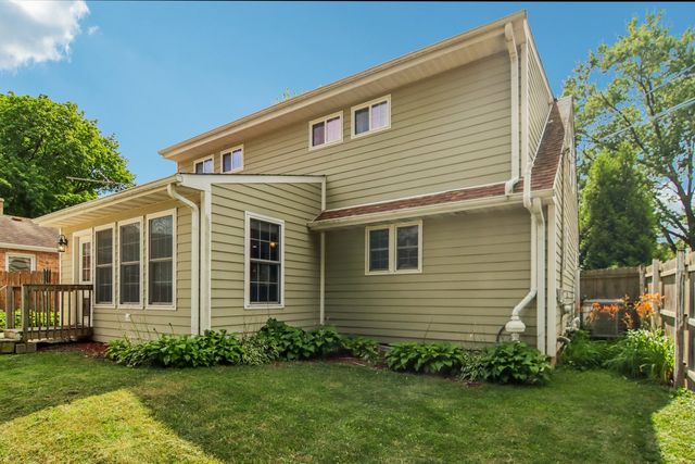 409 Hubbard Avenue, Elgin, IL 60123