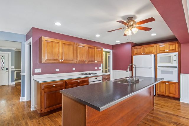 409 Hubbard Avenue, Elgin, IL 60123