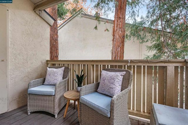 2720 Oak Rd 129, Walnut Creek, CA 94597