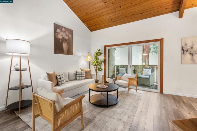 2720 Oak Rd 129, Walnut Creek, CA 94597