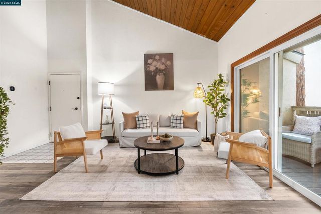 2720 Oak Rd 129, Walnut Creek, CA 94597