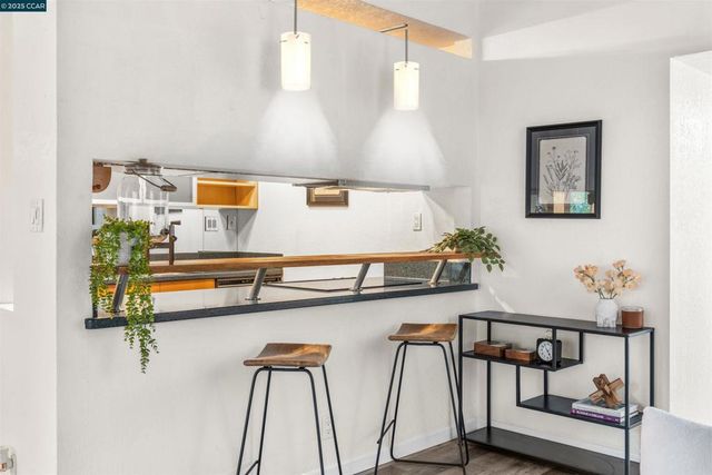 2720 Oak Rd 129, Walnut Creek, CA 94597