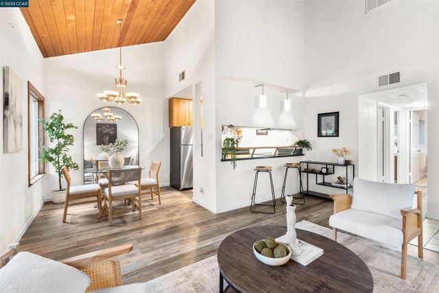 2720 Oak Rd 129, Walnut Creek, CA 94597