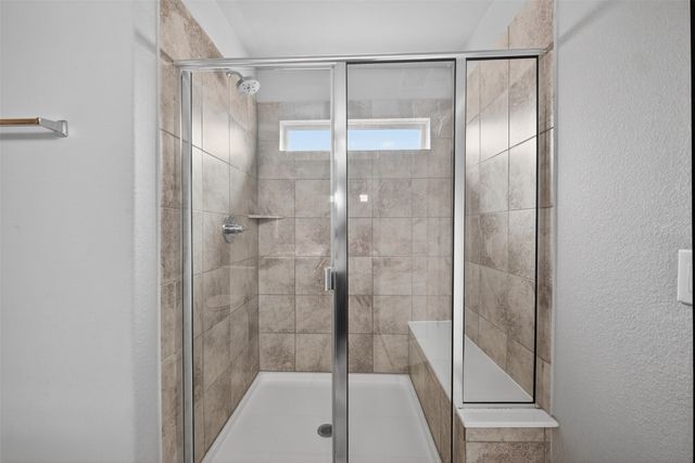 809 Cloverwood Drive, Fort Worth, TX 76036