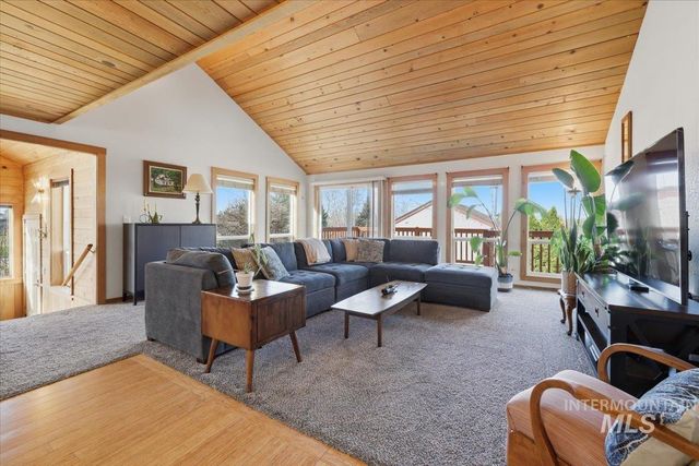 3020 Westview Lane, Nampa, ID 83686