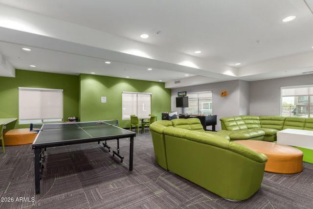 5450 E DEER VALLEY Drive 1214, Phoenix, AZ 85054