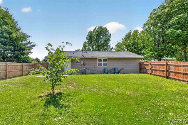 38 Neale Drive, Crystal City, MO 63019