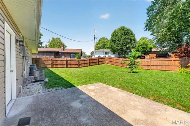 38 Neale Drive, Crystal City, MO 63019