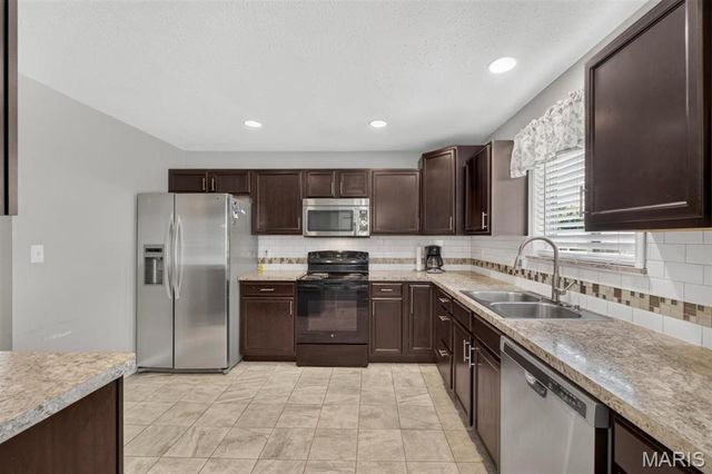 38 Neale Drive, Crystal City, MO 63019