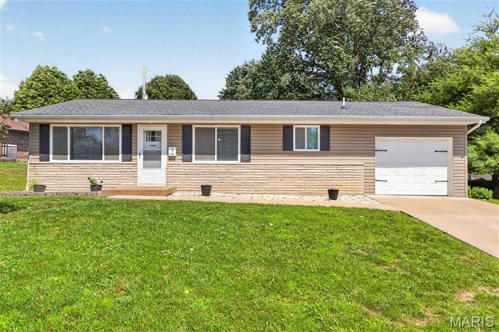 38 Neale Drive, Crystal City, MO 63019