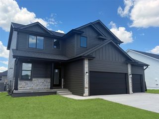 3406 5th Avenue SE, Altoona, IA 50009