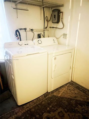 749 NW 43rd St, Oakland Park, FL 33309