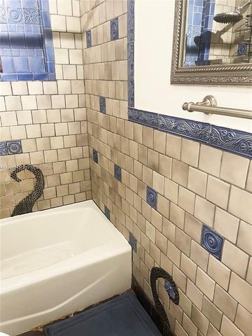 749 NW 43rd St, Oakland Park, FL 33309