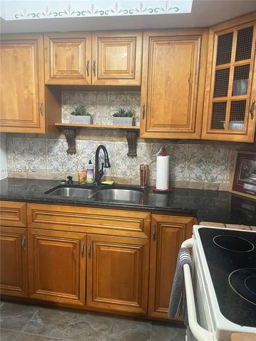 749 NW 43rd St, Oakland Park, FL 33309