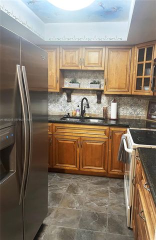 749 NW 43rd St, Oakland Park, FL 33309