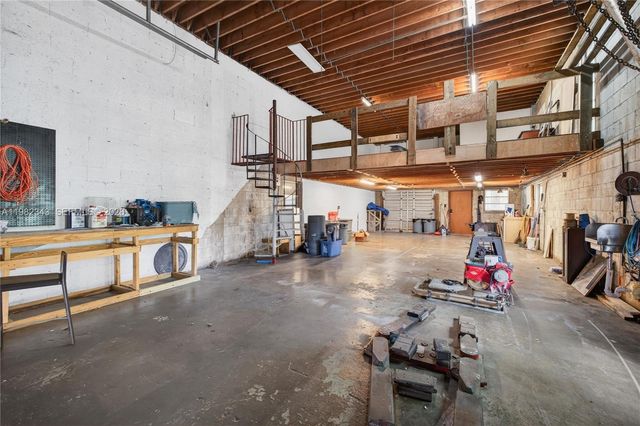 749 NW 43rd St, Oakland Park, FL 33309
