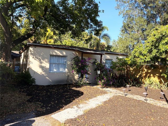 749 NW 43rd St, Oakland Park, FL 33309