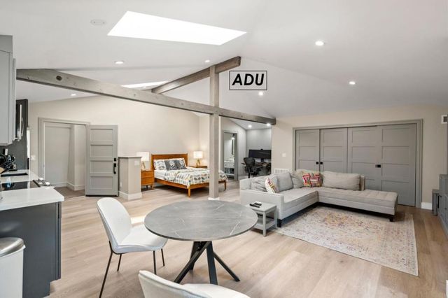 145 Central Avenue, Los Gatos, CA 95030