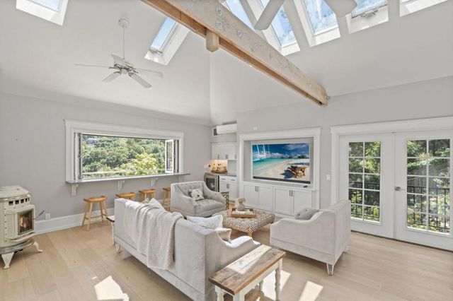 145 Central Avenue, Los Gatos, CA 95030