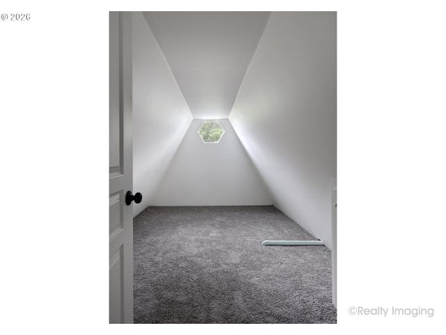 872 Ne PACIFIC Dr, Fairview, OR 97024