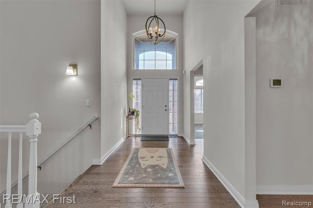 30232 Berghway Trail, Warren, MI 48092