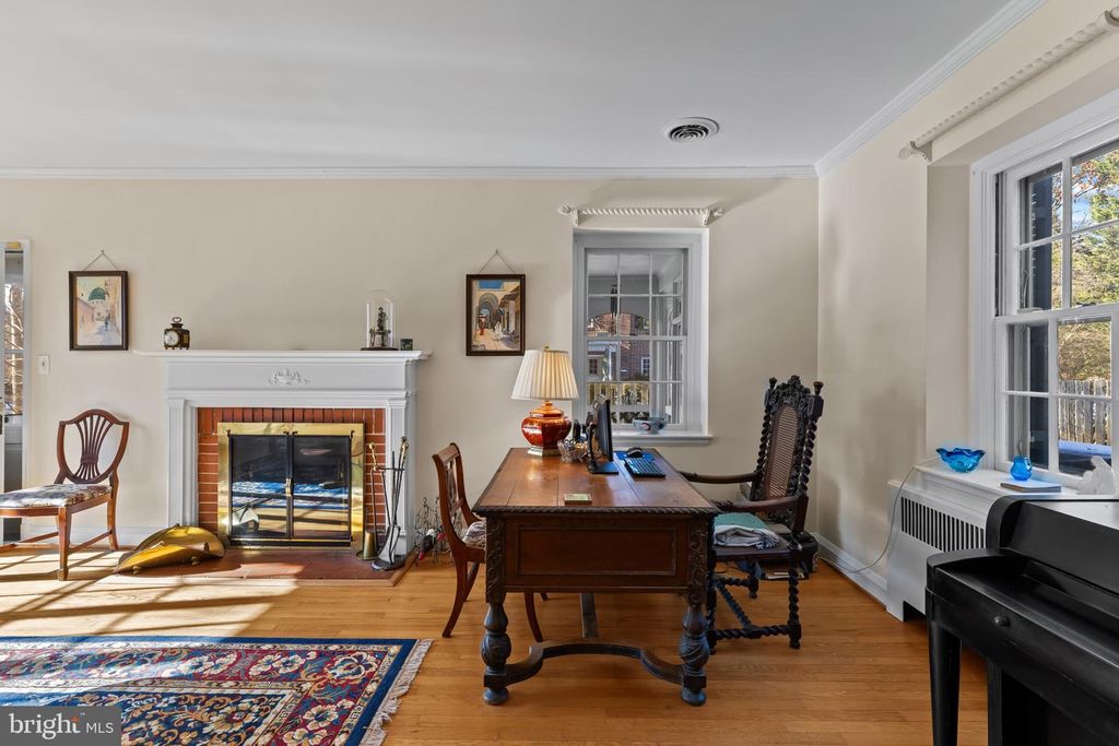 Image 17 of property listing at 104 GITTINGS AVE, Baltimore, MD 21212