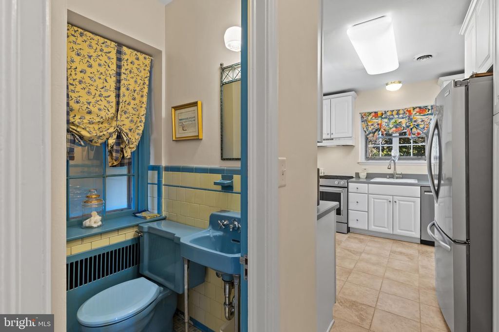 Image 22 of property listing at 104 GITTINGS AVE, Baltimore, MD 21212