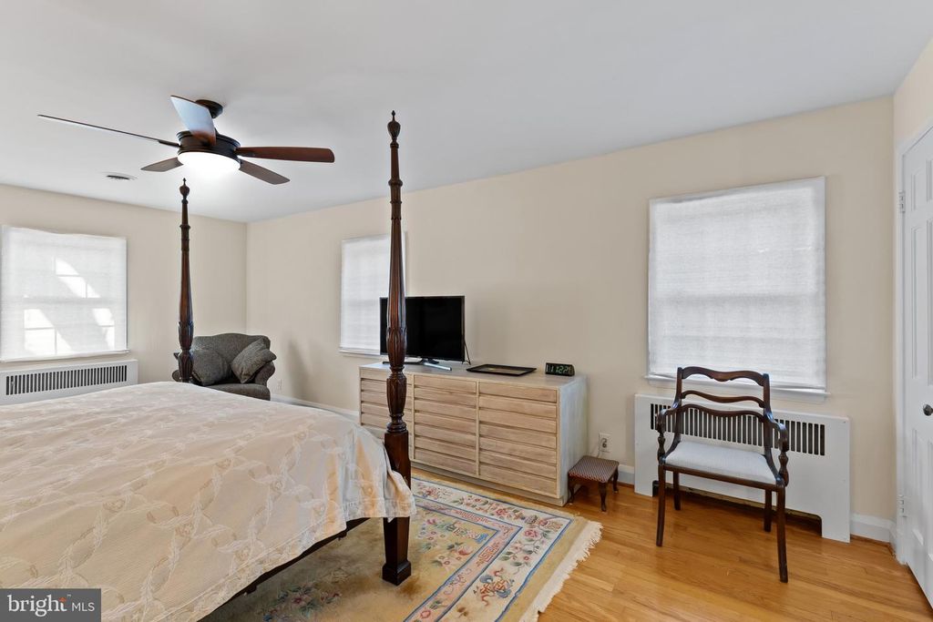 Image 28 of property listing at 104 GITTINGS AVE, Baltimore, MD 21212