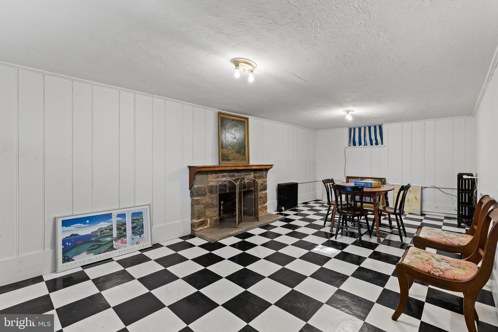 Image 37 of property listing at 104 GITTINGS AVE, Baltimore, MD 21212